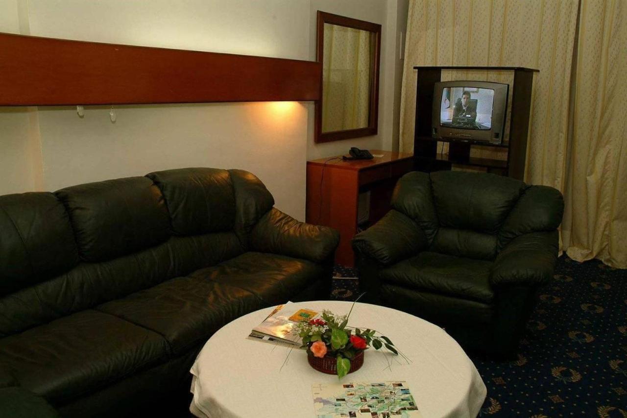 Hotel Chelia Batna Bagian luar foto
